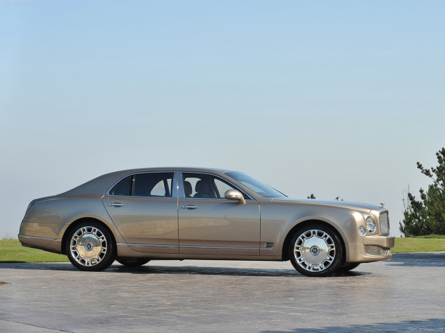 Bentley Mulsanne фото