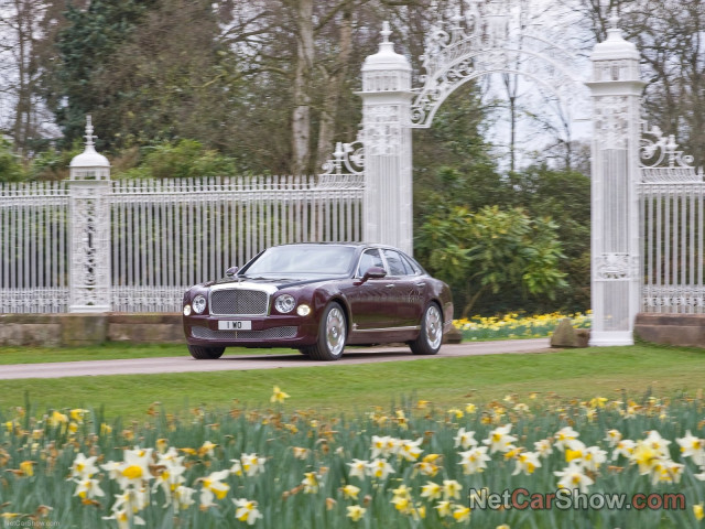 Bentley Mulsanne фото