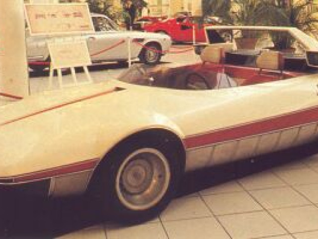 Bertone Runabout фото