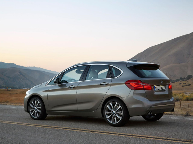 BMW 2-series Active Tourer фото