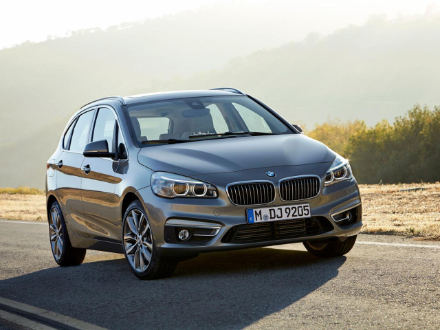 BMW 2-series Active Tourer фото