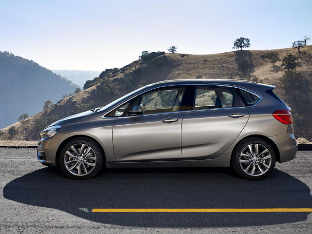 BMW 2-series Active Tourer фото