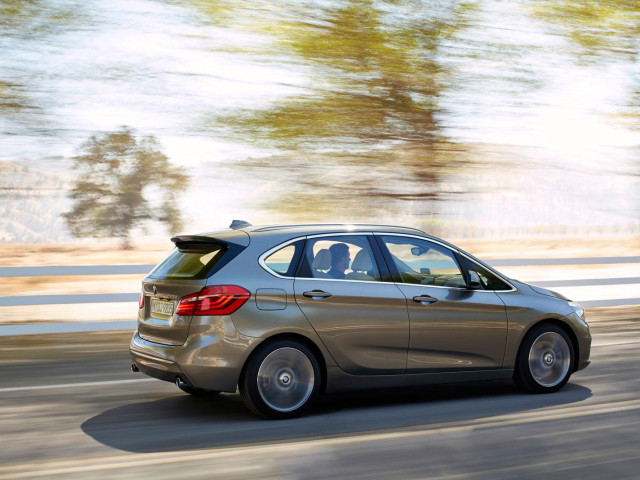 BMW 2-series Active Tourer фото