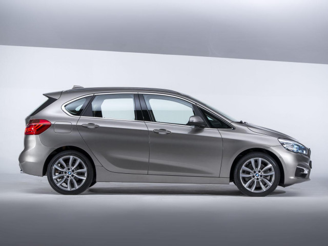 BMW 2-series Active Tourer фото