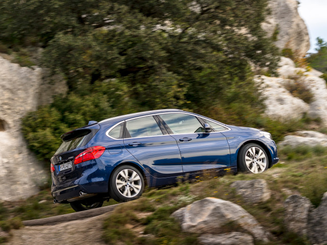 BMW 2-series Active Tourer фото