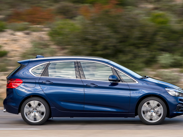 BMW 2-series Active Tourer фото