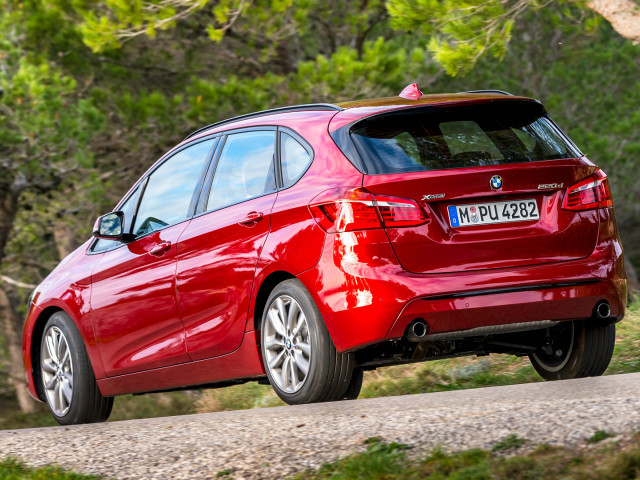 BMW 2-series Active Tourer фото