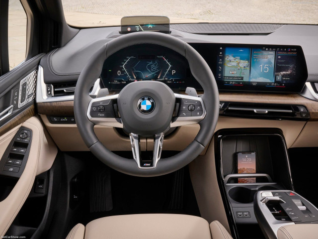 BMW 2-series Active Tourer фото