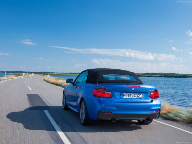 BMW 2-Series Convertible фото