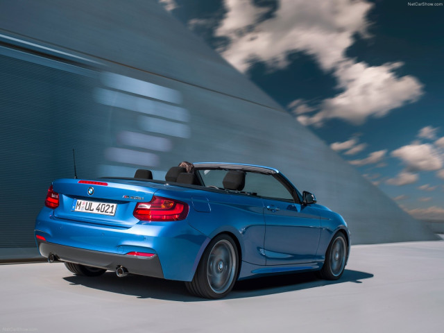 BMW 2-Series Convertible фото