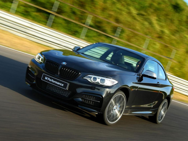 BMW 2-Series Coupe фото