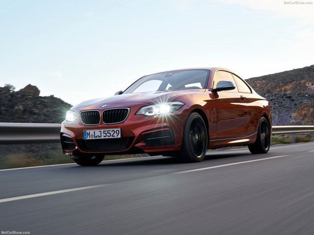 BMW 2-Series Coupe фото