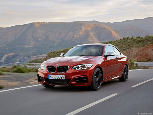 BMW 2-series фото