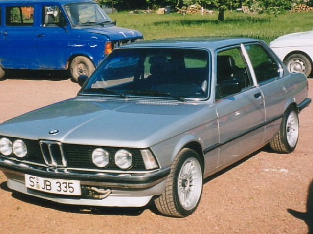 BMW 3-series E21 фото