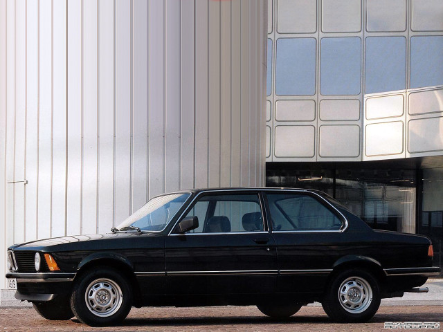 BMW 3-series E21 фото