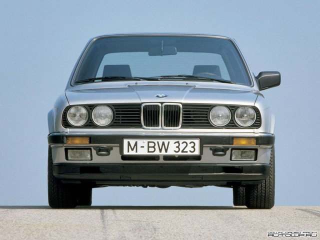 BMW 3-series E30 фото