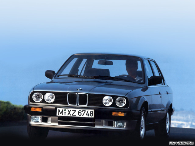 BMW 3-series E30 фото