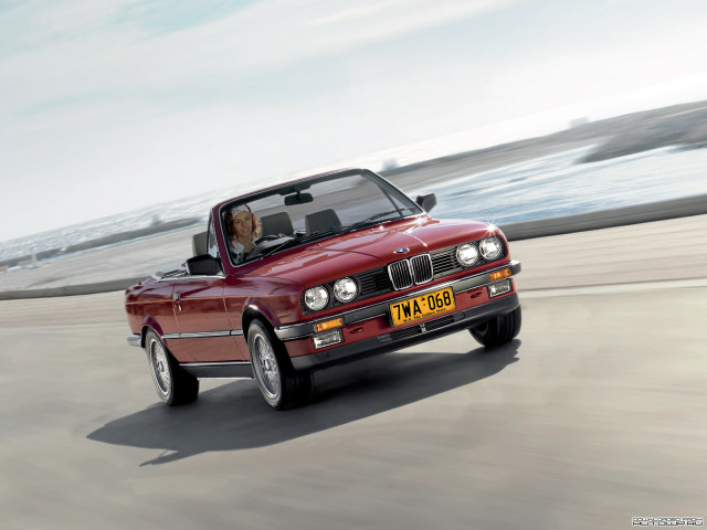 BMW 3-series E30 фото