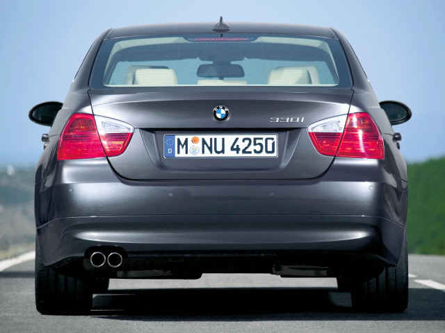 BMW 3-series E90 Sedan фото