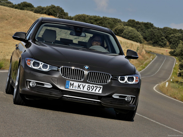 BMW 3-series F30 фото