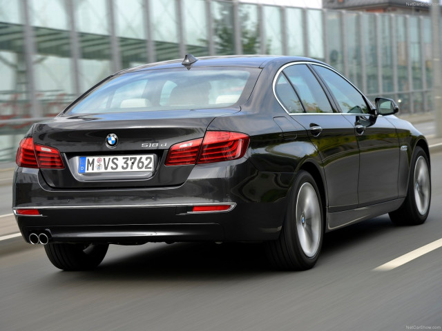 BMW 5-series F10 фото