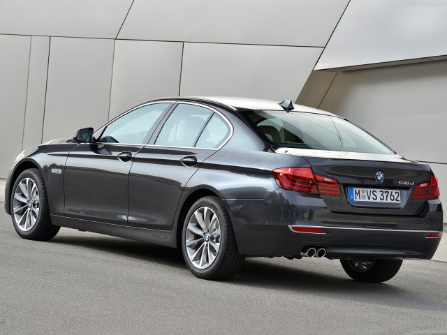 BMW 5-series F10 фото