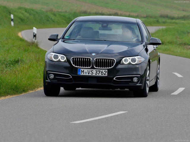 BMW 5-series F10 фото