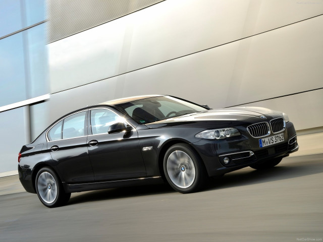 BMW 5-series F10 фото