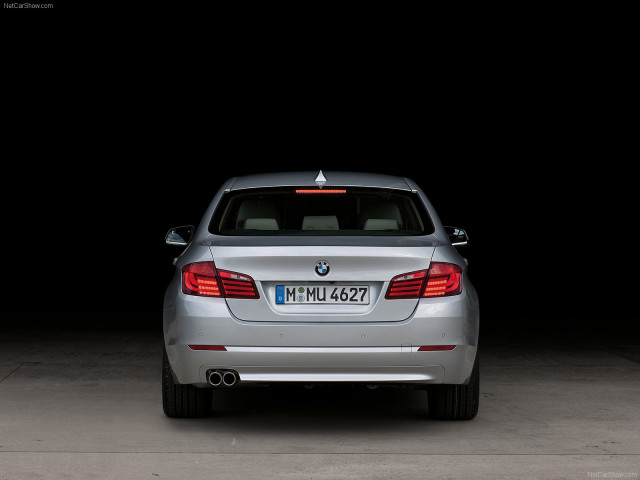 BMW 5-series F10 фото