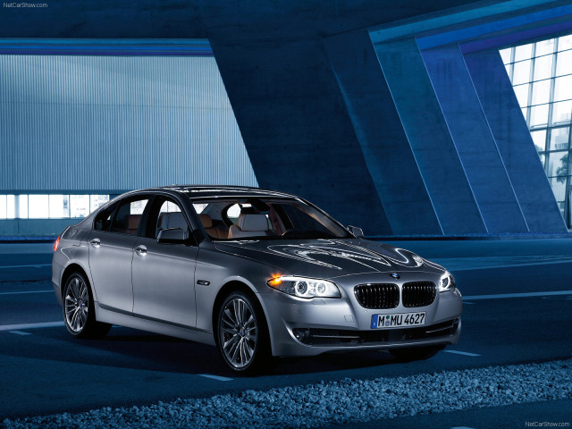 BMW 5-series F10 фото