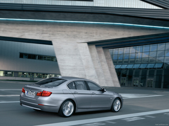 BMW 5-series F10 фото