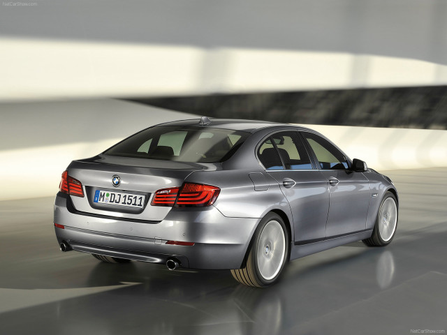 BMW 5-series F10 фото