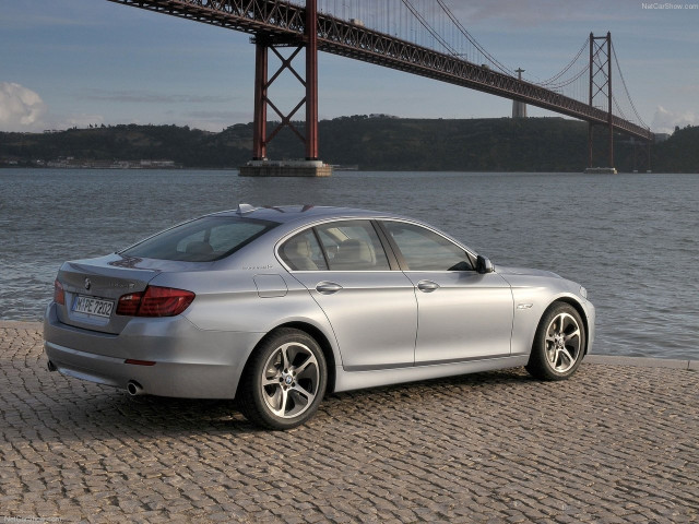 BMW 5-series F10 фото