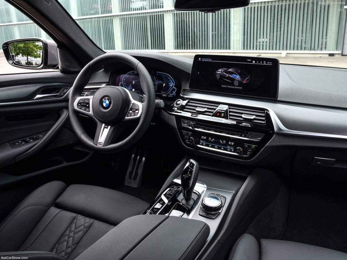 BMW 5-series G30 фото 204800