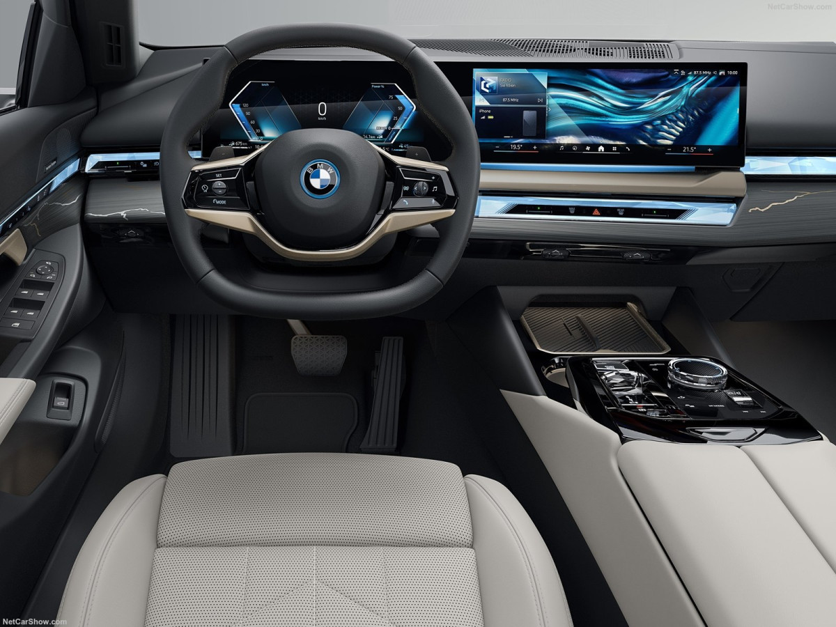 BMW 5-series Touring фото 211872