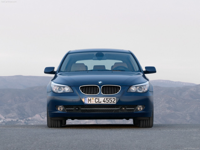 BMW 5-series Touring фото