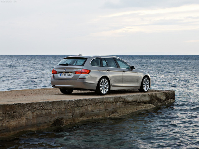 BMW 5-series Touring фото