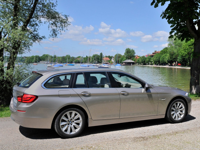 BMW 5-series Touring фото