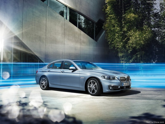 BMW 5-series фото