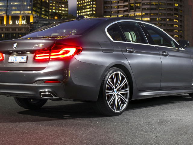 BMW 5-series фото