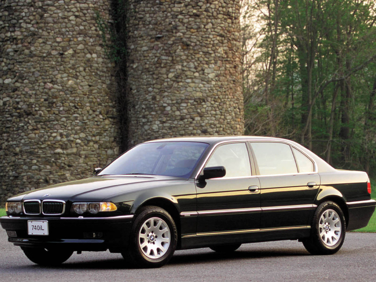 BMW 7-series E38 фото 10110