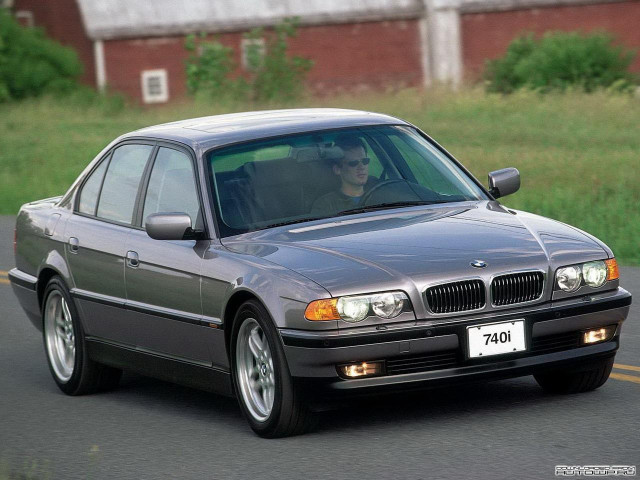 BMW 7-series E38 фото