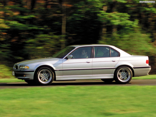 BMW 7-series E38 фото