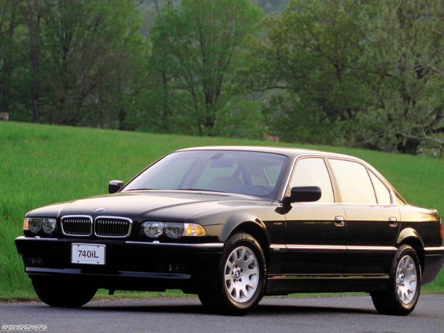 BMW 7-series E38 фото