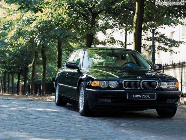 BMW 7-series E38 фото