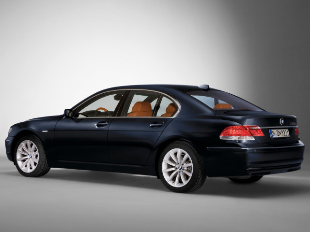 BMW 7-series E65 E66 фото