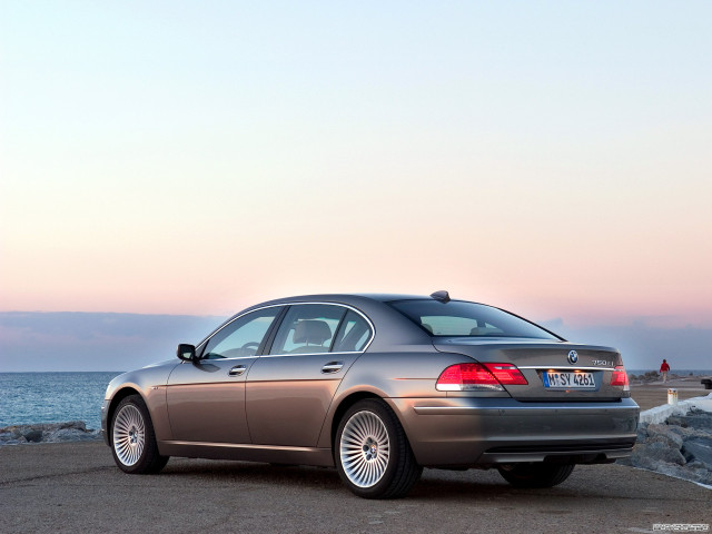 BMW 7-series E65 E66 фото