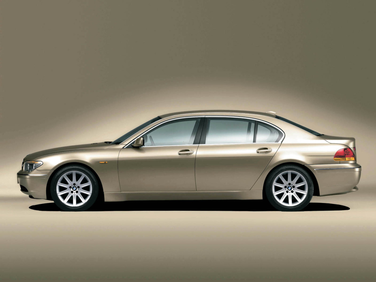 BMW 7-series фото 10075