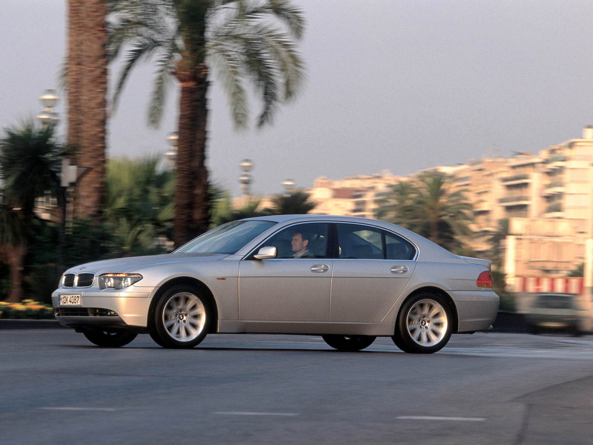 BMW 7-series фото 10087