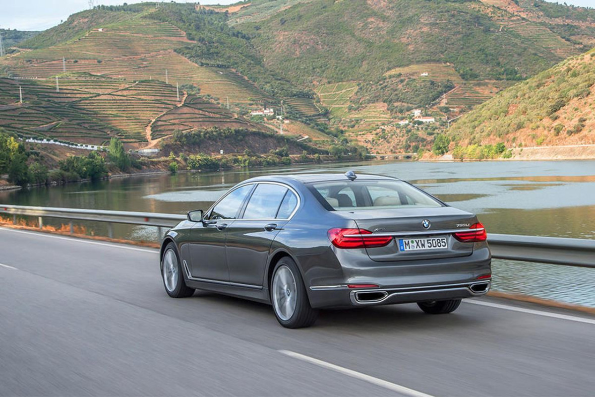 BMW 7-series фото 157371